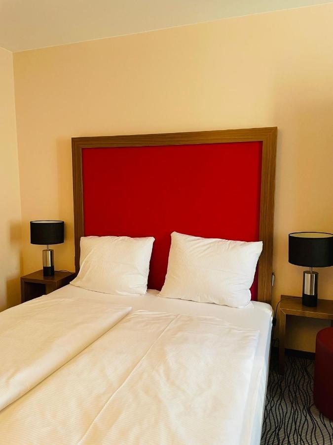 Point Hotel Apartments And Rooms Dresden Exterior foto